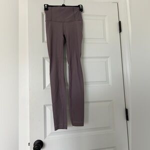 Lululemon mauve perforated leggings sz 4